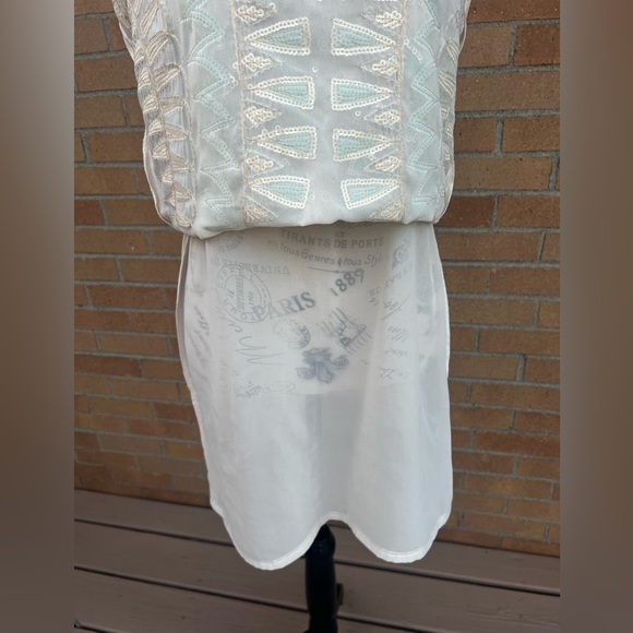Verty Brand Sequin embroidered dress Sz.Small - Picture 4 of 8
